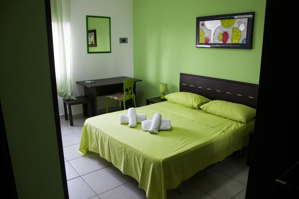 B&B Centro Del Porto Альгеро Экстерьер фото