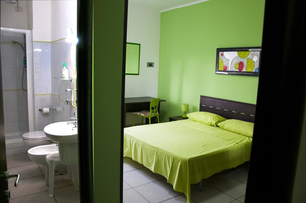 B&B Centro Del Porto Альгеро Экстерьер фото
