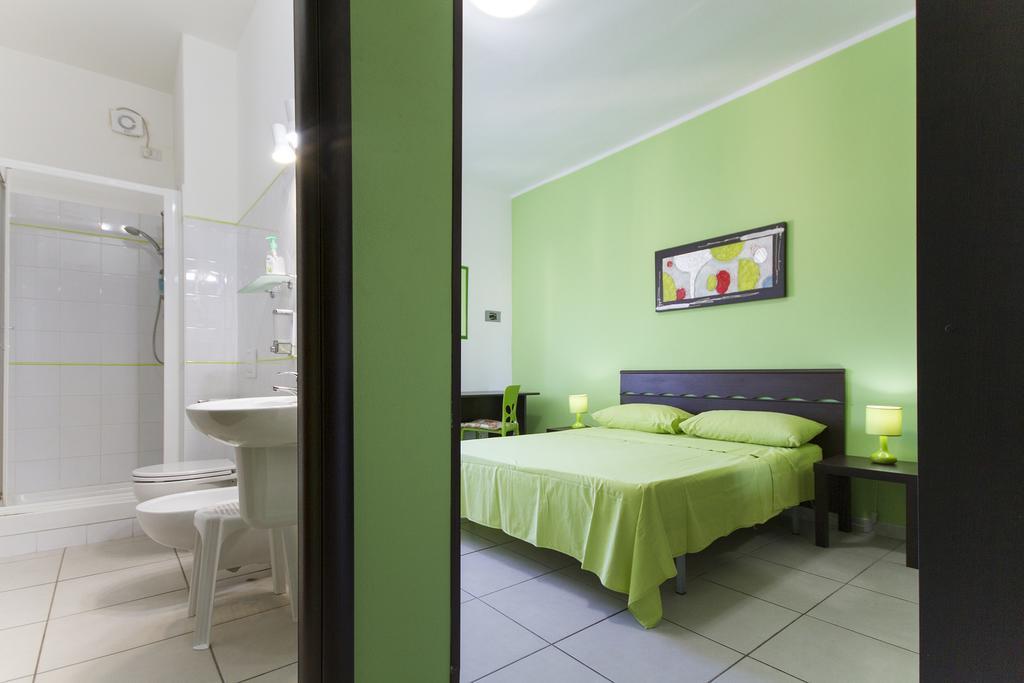B&B Centro Del Porto Альгеро Экстерьер фото